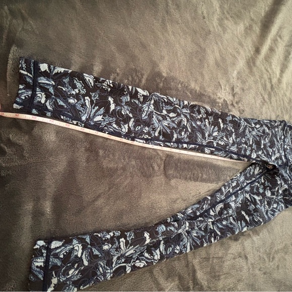 Lululemon Leggings - Picture 3 of 5